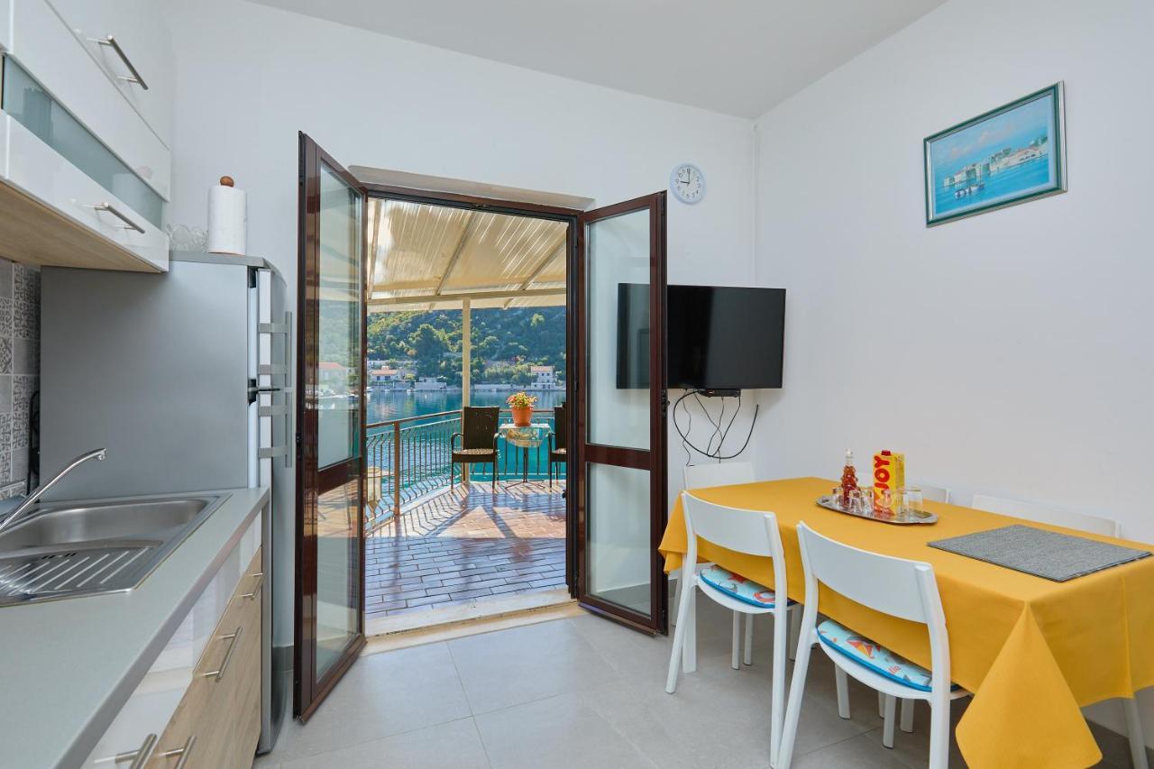 Boca - 3 Bedroom Apartment By The Sea Prozura Exterior photo