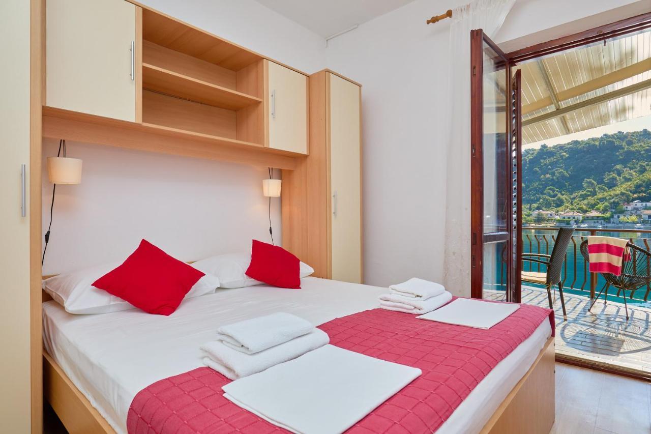 Boca - 3 Bedroom Apartment By The Sea Prozura Exterior photo